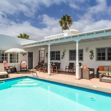 Villa Charming 4 Bedrooms Tarez Private Pool *